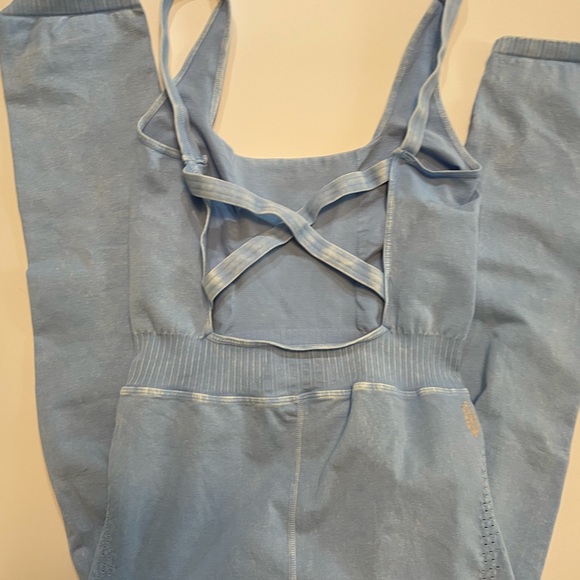 Free People Movement - Picture 4 of 5